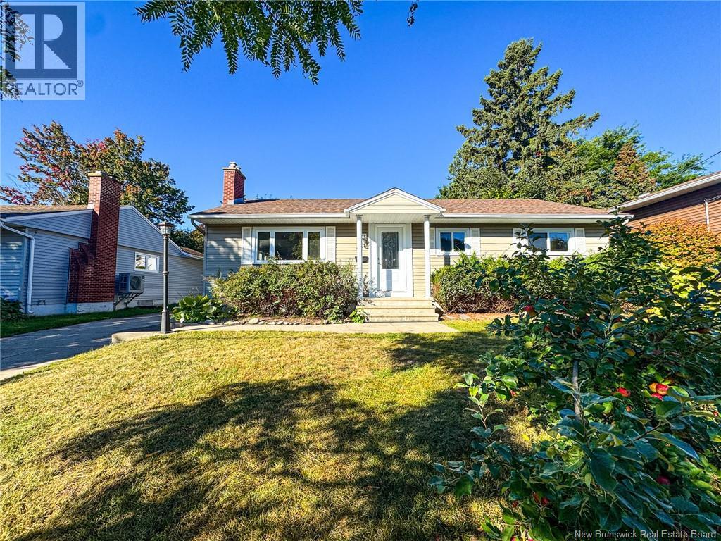 68 Coronation Dr, Moncton, NB E1E 2X4