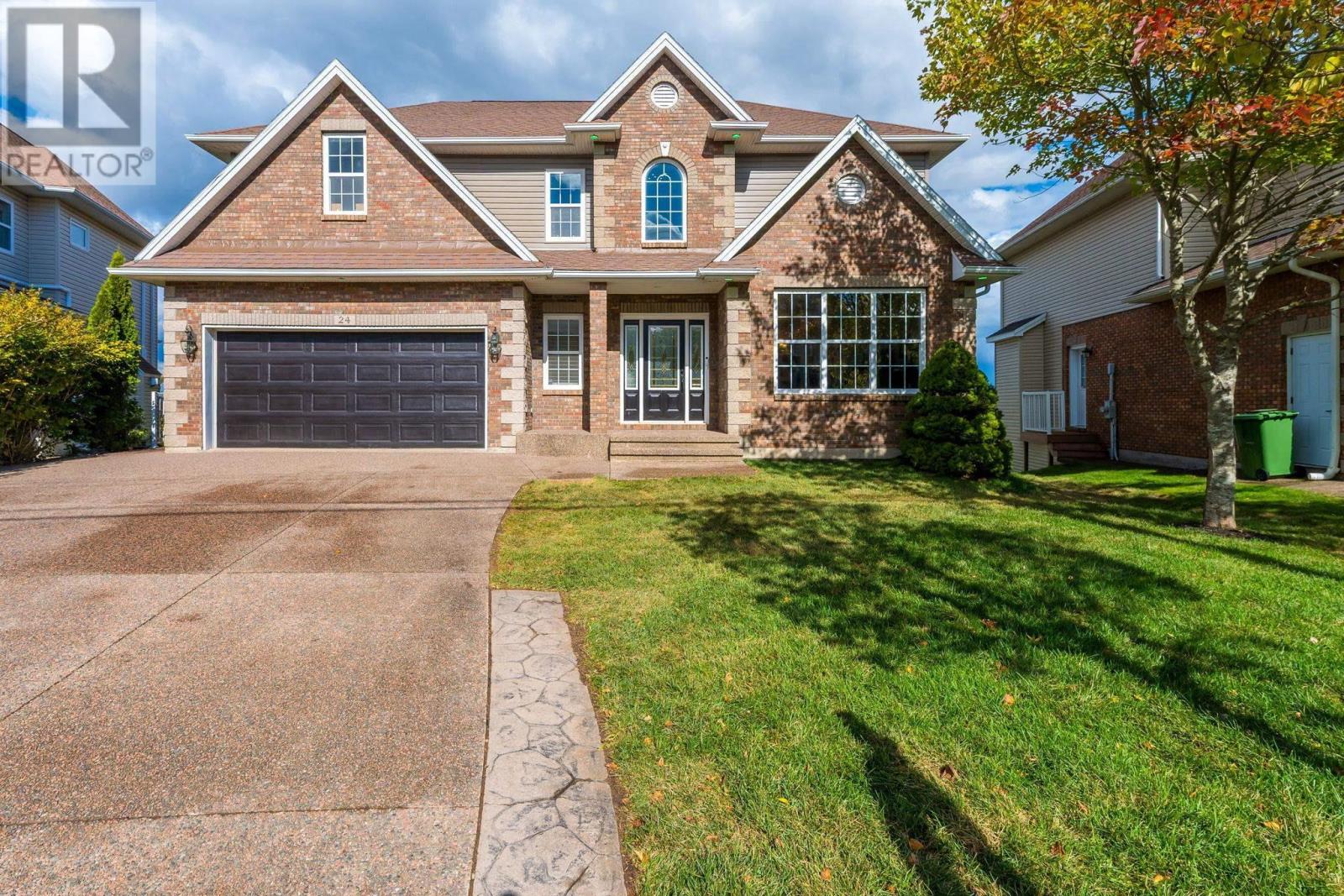 24 Vanier Way, Bedford, NS B4A 0A4