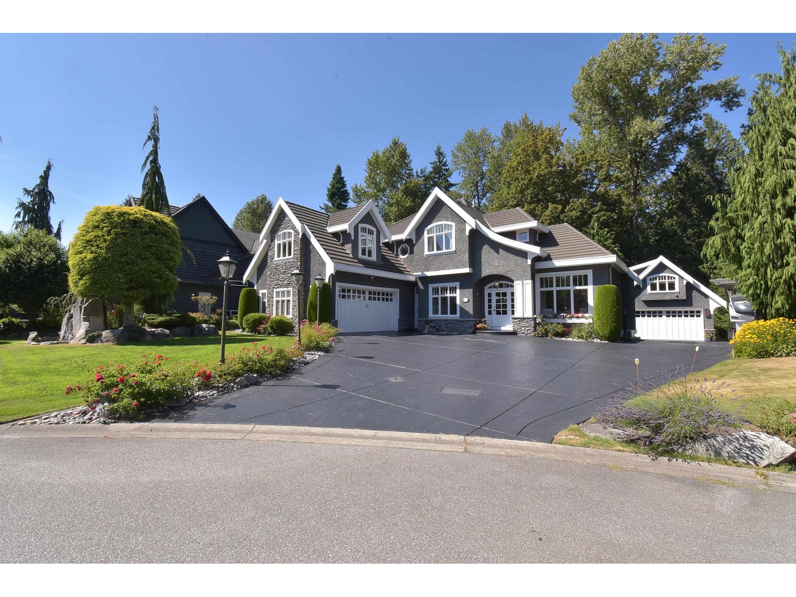 33 Avenue Unit 14353, Surrey, BC V4P 3M4
