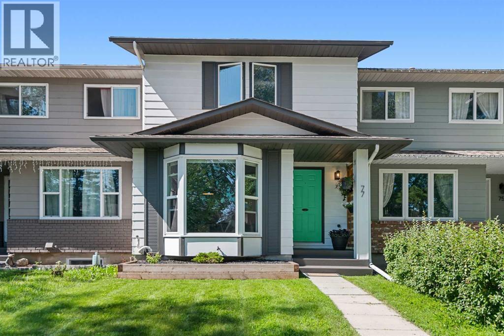 77 Midpark Dr SE, Calgary, AB T2X 3B8