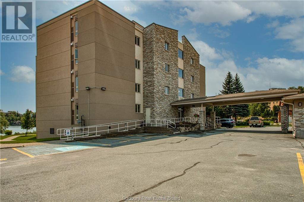 15 Maki Avenue Unit 503, Sudbury, ON P3E 2R4