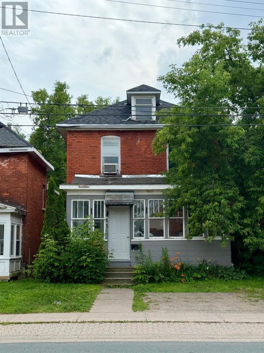 415 Wellington St E, Sault Ste. Marie, ON P6A 2M1
