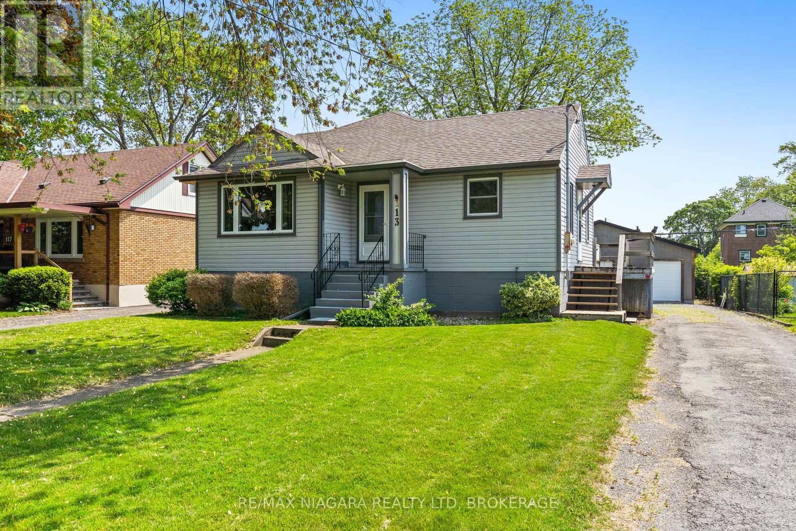 113 Linwood Ave, Port Colborne, ON L3K 5J8