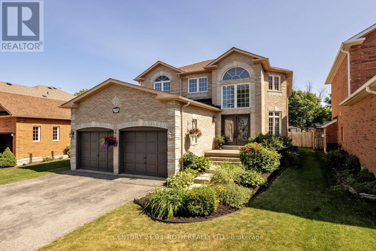1359 Forest St, Innisfil, ON L9S 1Z9