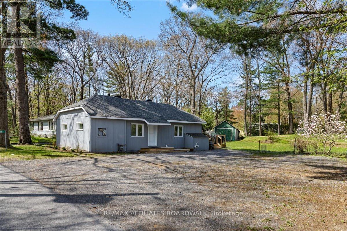191 Macmillan Ln, Ottawa, ON K0A 3M0