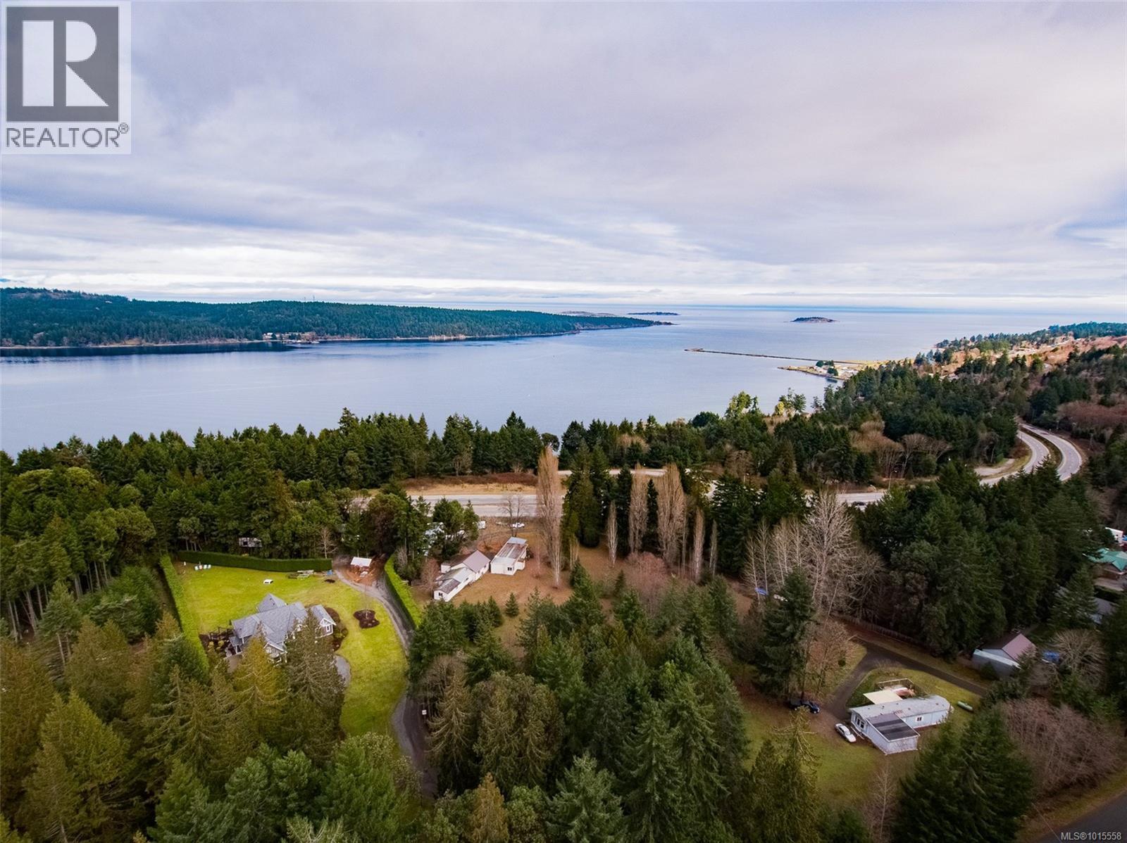 8439 Lisa Ln, Lantzville, BC V0R 2H0