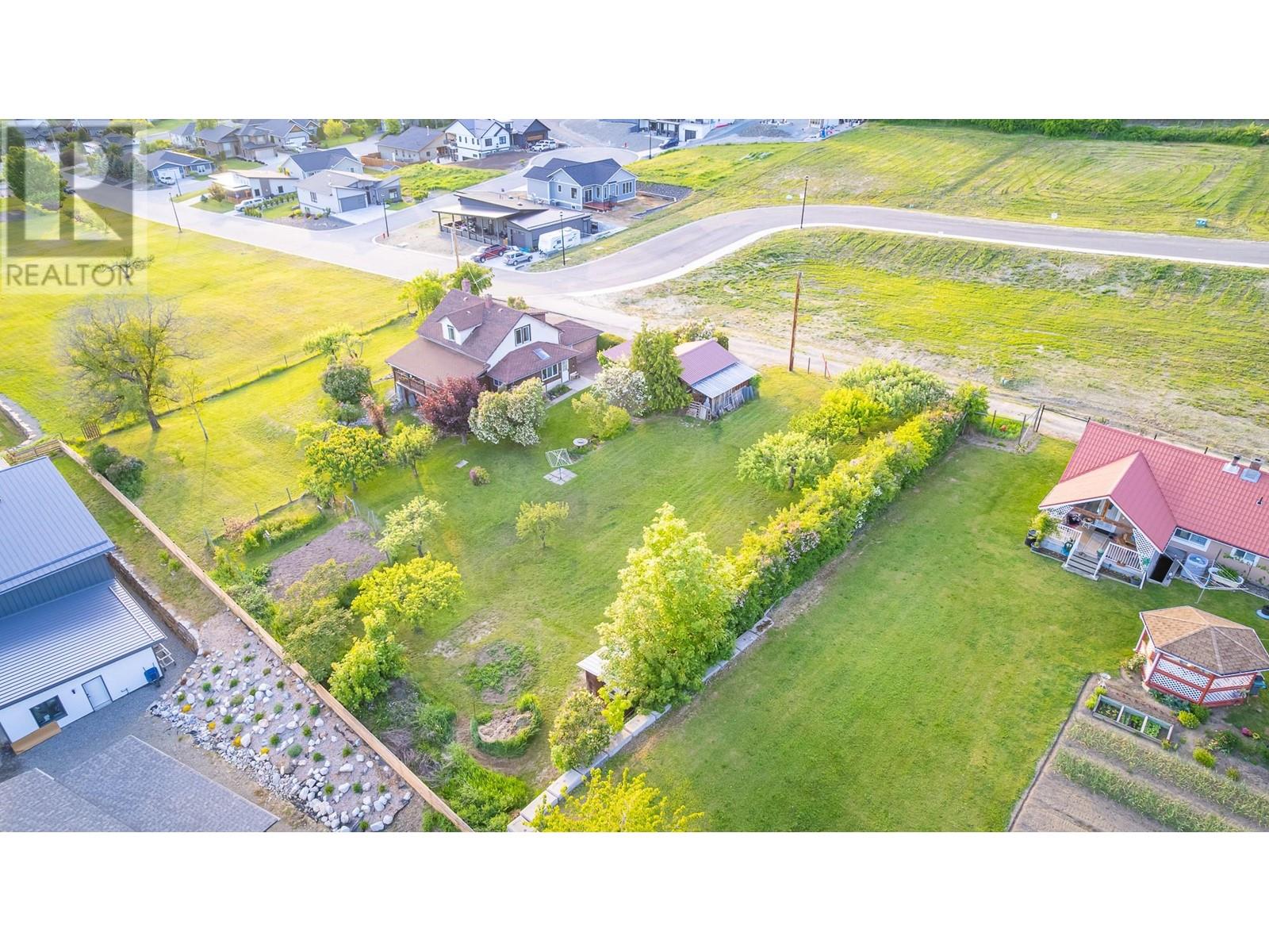 1843 Mclaren St, Creston, BC V0B 1G5