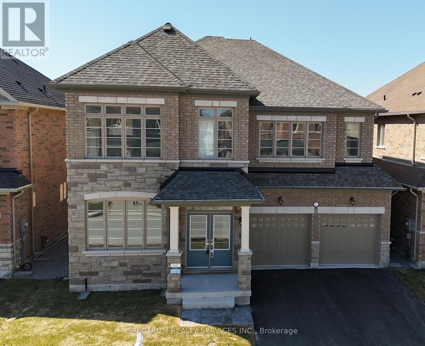 61 Bud Leggett Cres, Georgina Keswick South, ON L4P 0T1