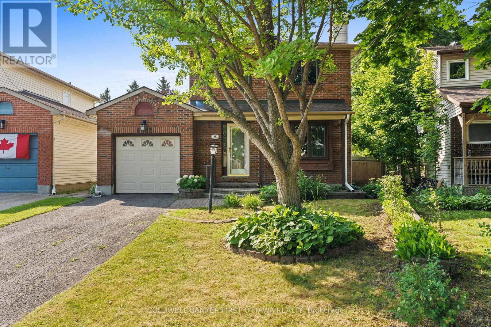 1883 Des Prairies Ave, Ottawa, ON K1E 2R5