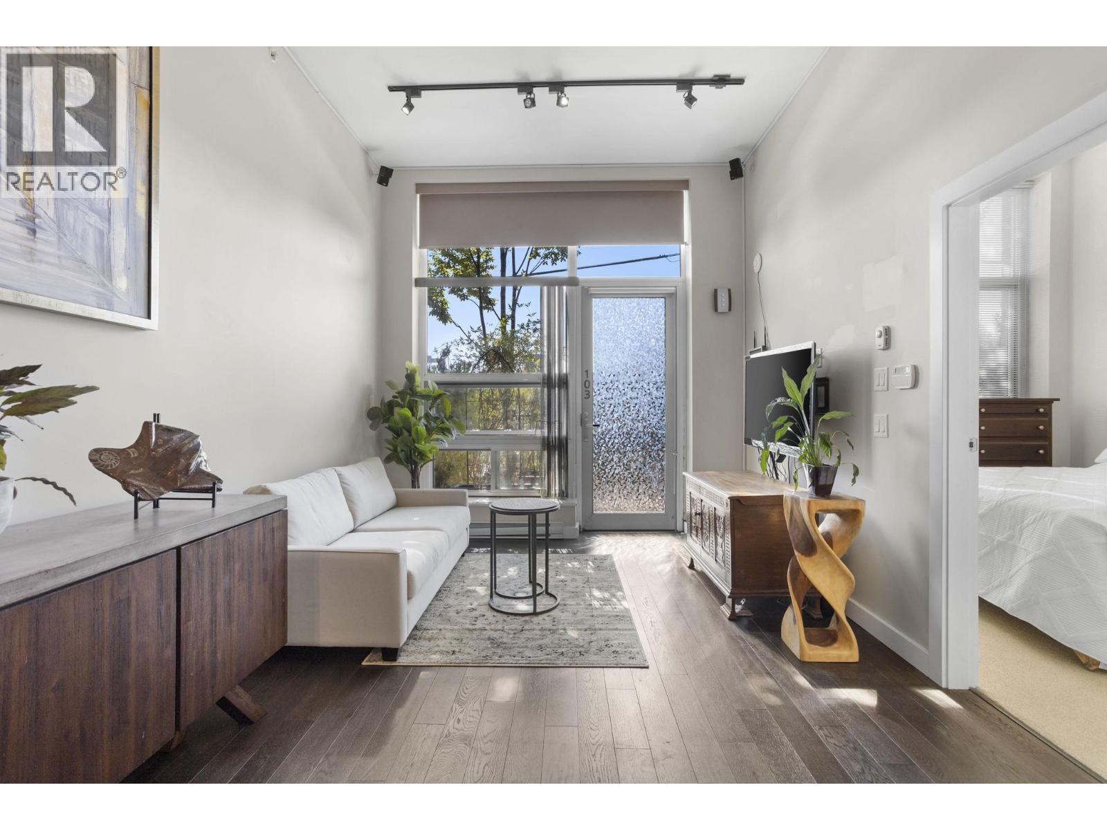 1182 W 16th Street Unit 103, North Vancouver, BC V7P 0B3