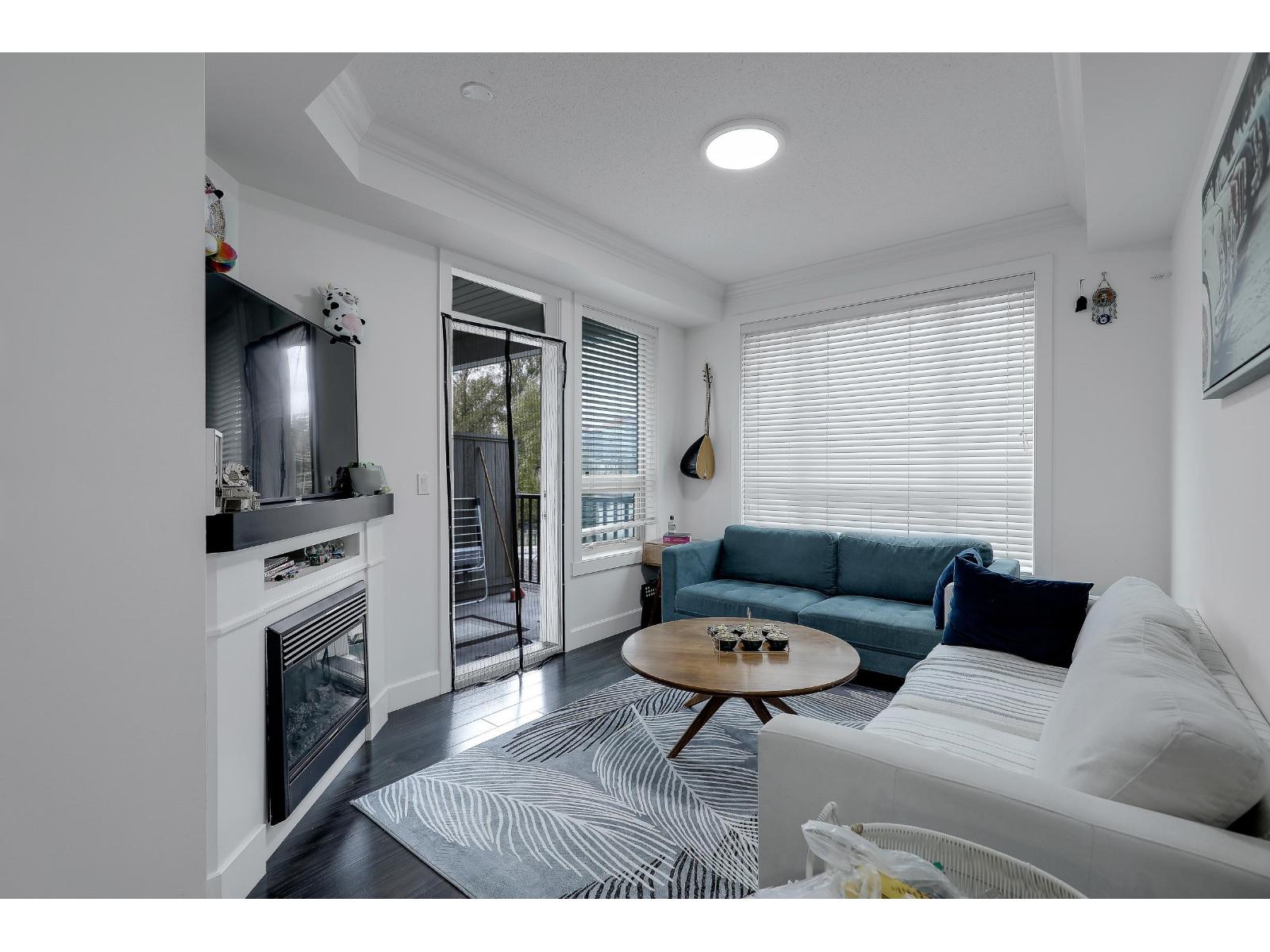 13897 Fraser Highway Unit 204, Surrey, BC V3T 0G8