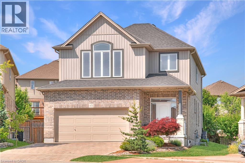 451 Twinleaf St, Waterloo, ON N2V 0B7