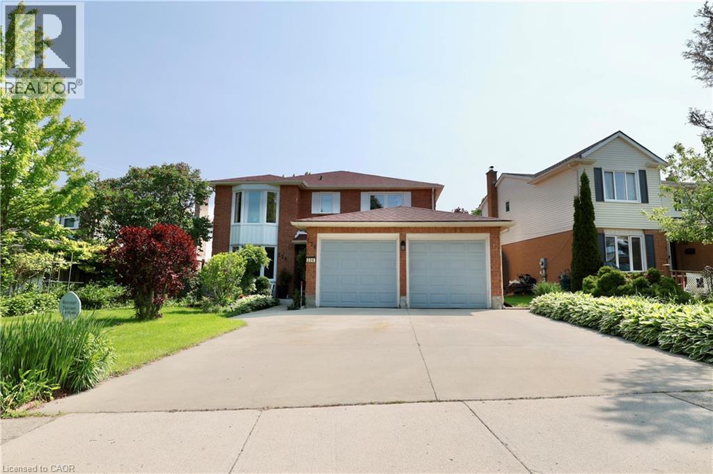 236 Westvale Dr, Waterloo, ON N2T 1Y1