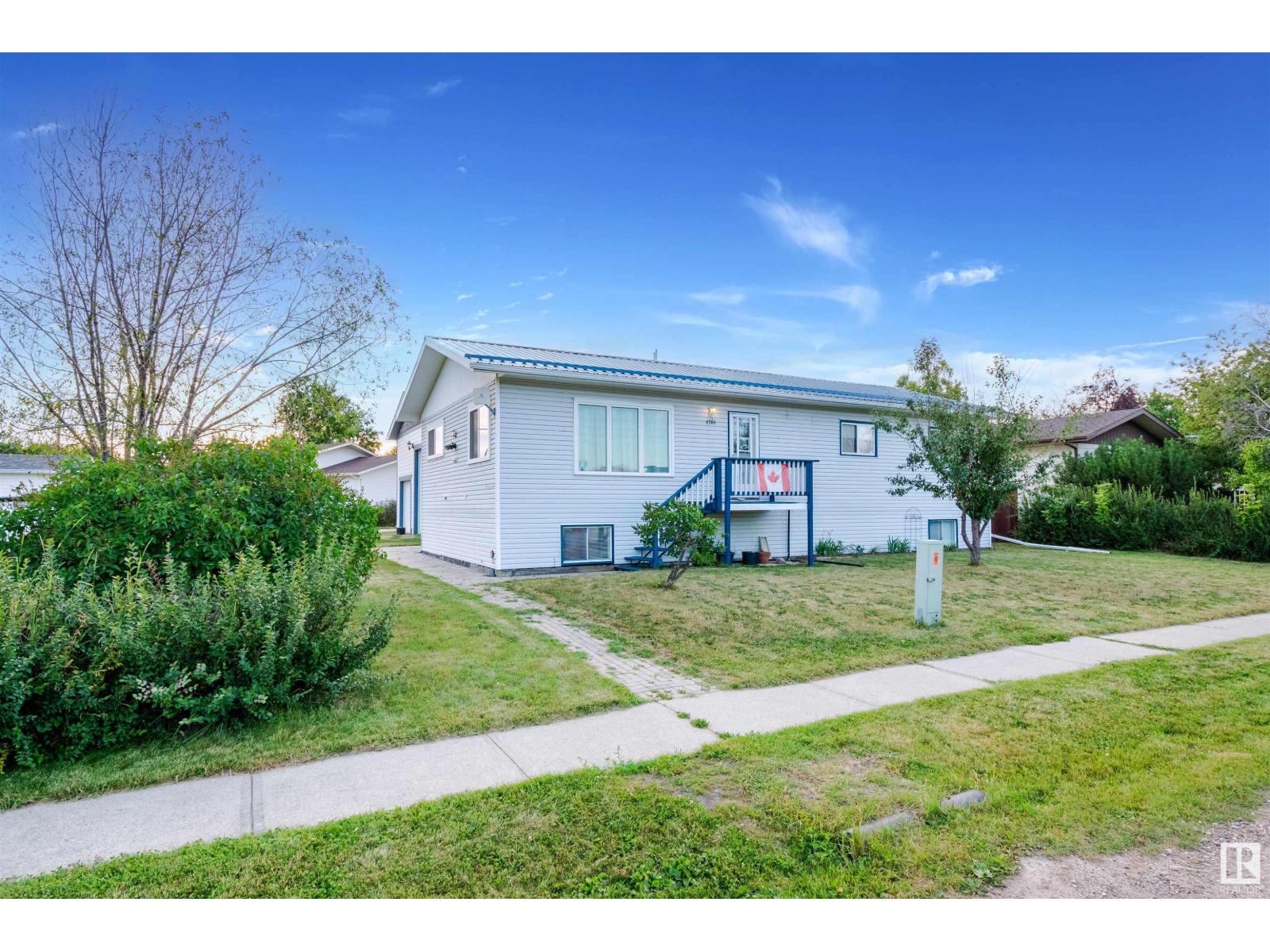 52 St Unit 4708, Onoway, AB T0E 1V0