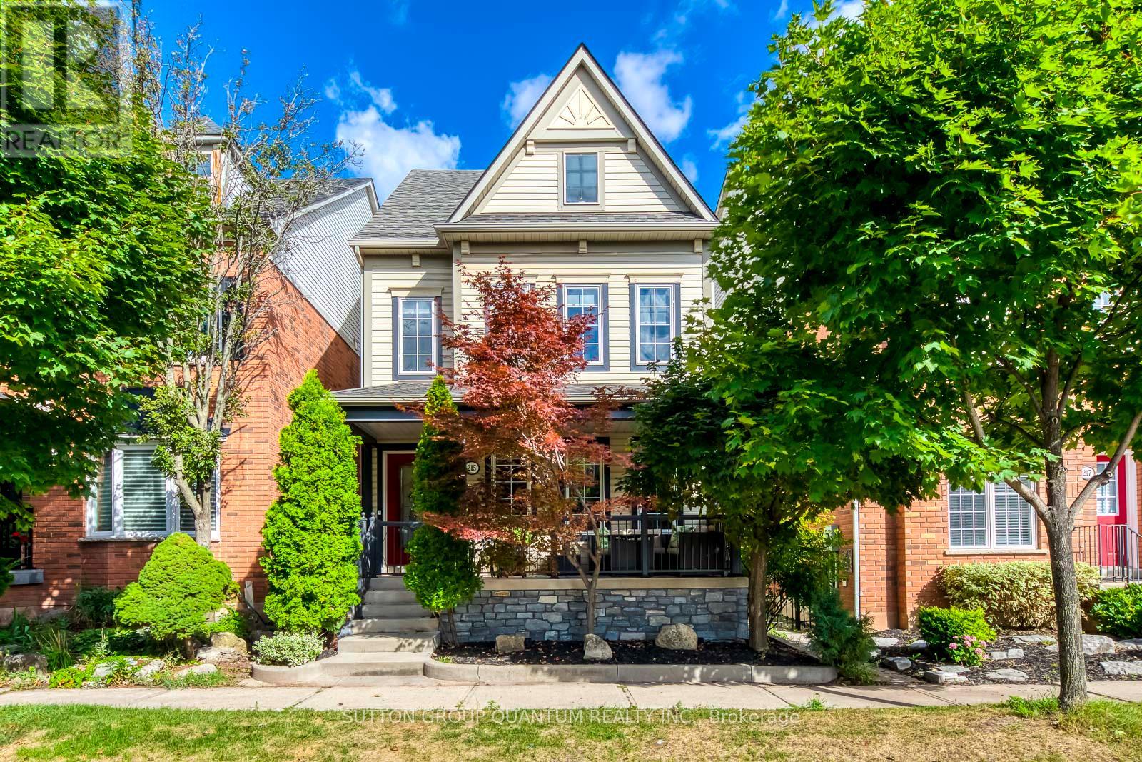 215 Roxton Rd, Oakville, ON L6H 6M9