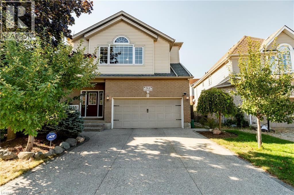 564 Willow Wood Dr, Waterloo, ON N2T 2T5