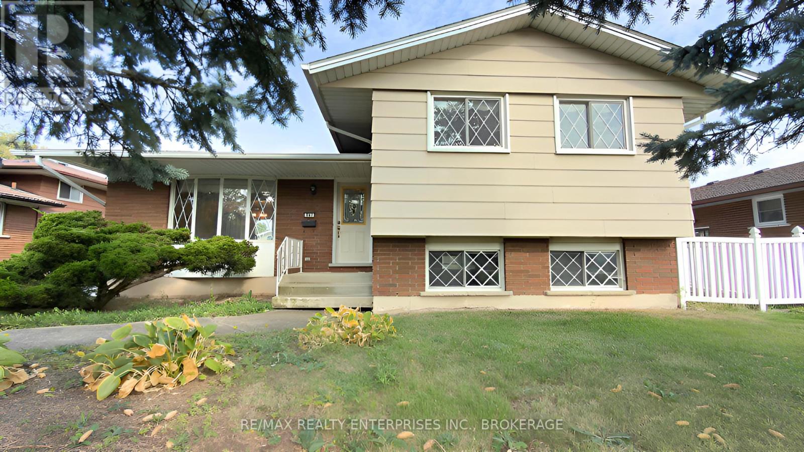 987 Steele St, Port Colborne Main Street, ON L3K 5A1
