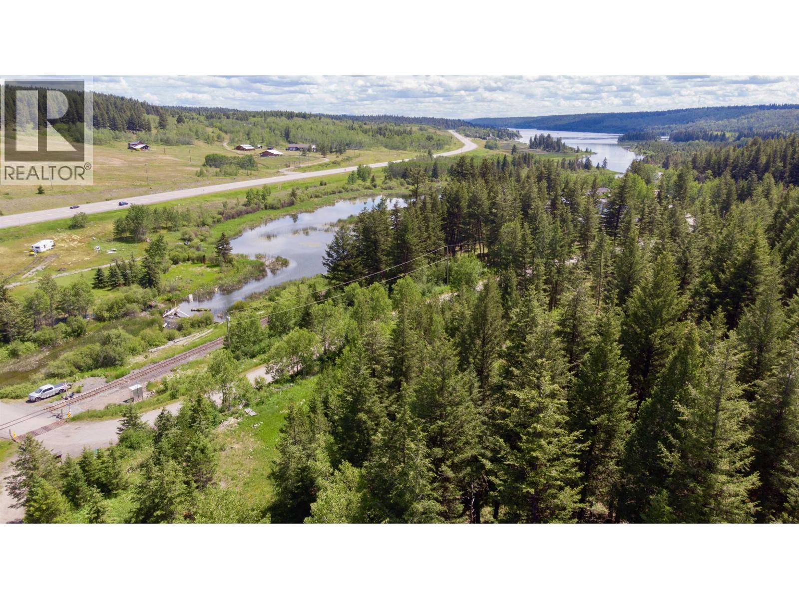 3340 Wright Station Rd, Lac La Hache, BC V0K 1T1