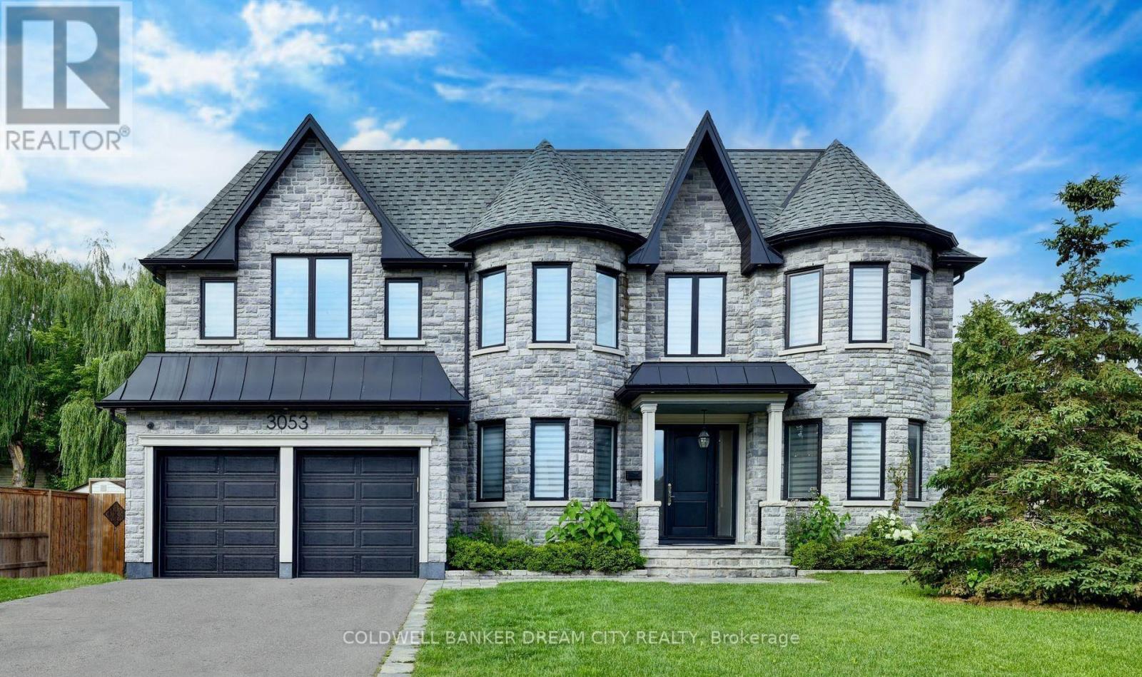3053 Franze Dr, Mississauga, ON L5A 2R8