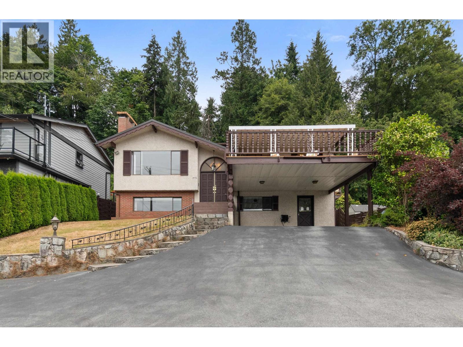 3772 Dollarton Hwy, North Vancouver, BC V7G 1A2