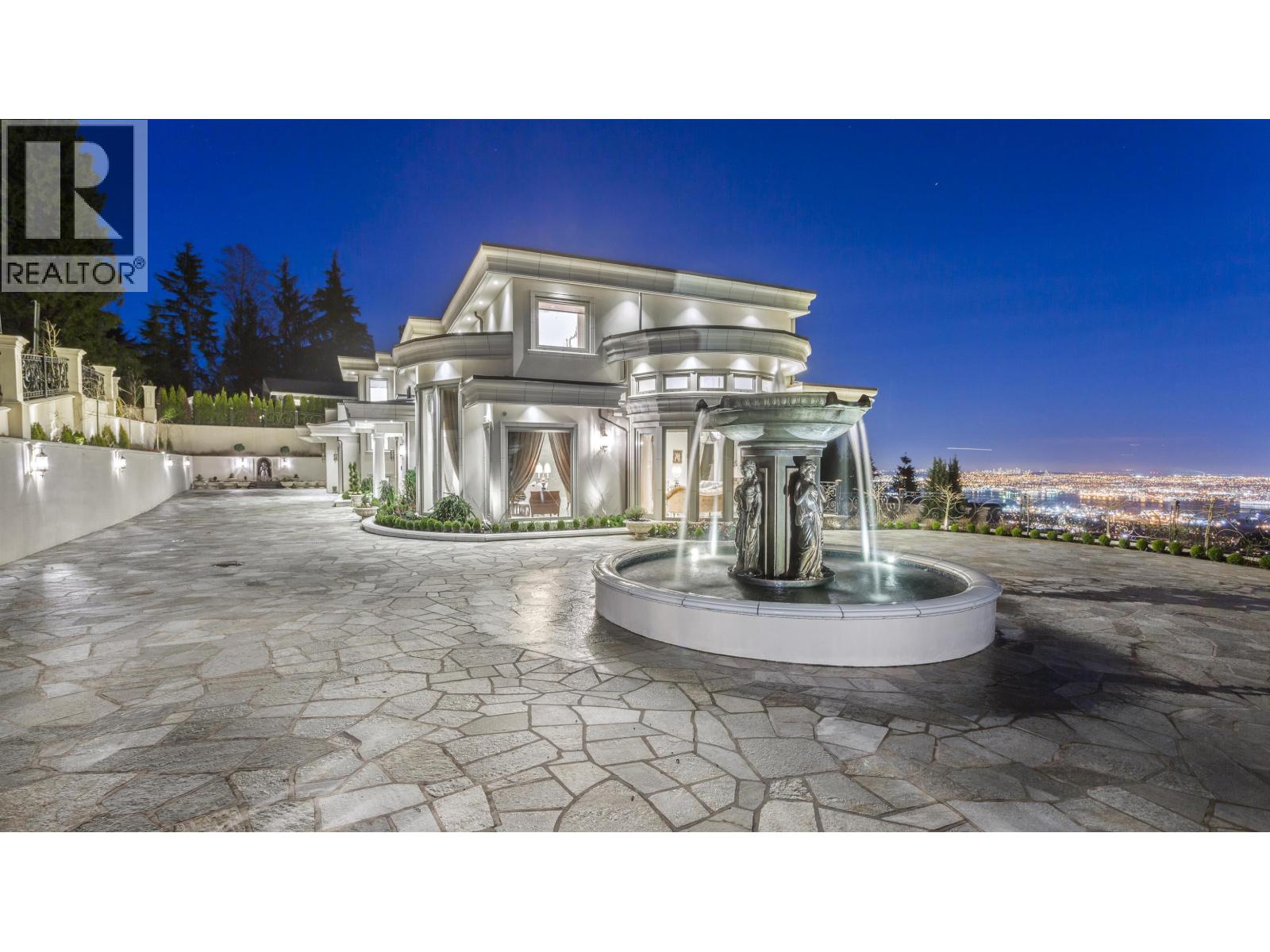1175 Eyremount Dr, West Vancouver, BC V7S 2C4