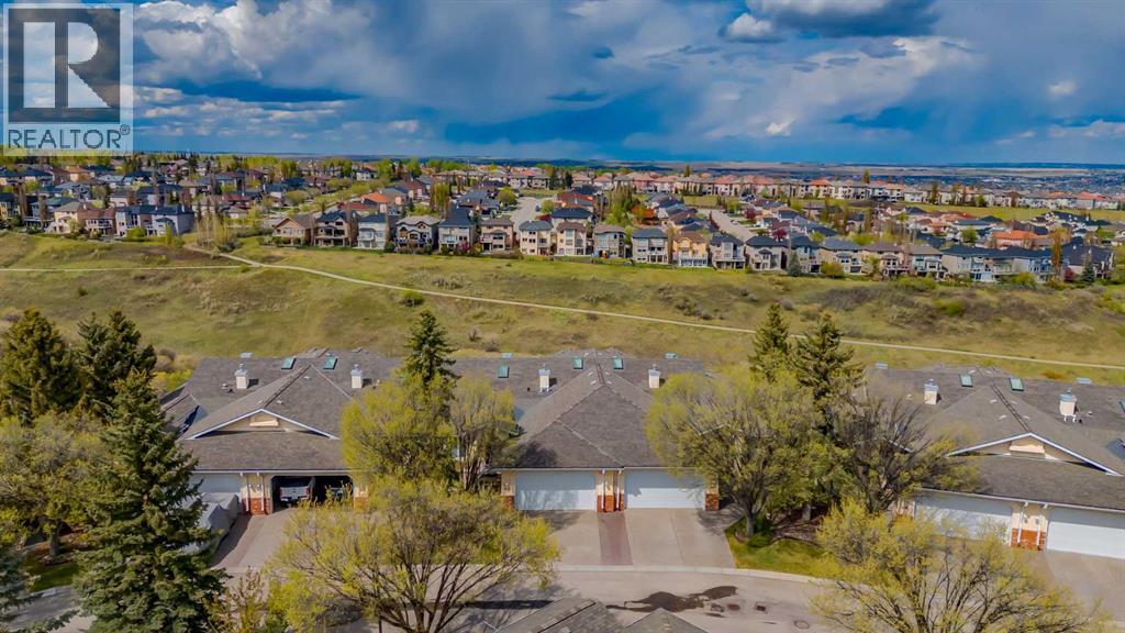 42 Edgevalley Vw NW, Calgary, AB T3A 5N9