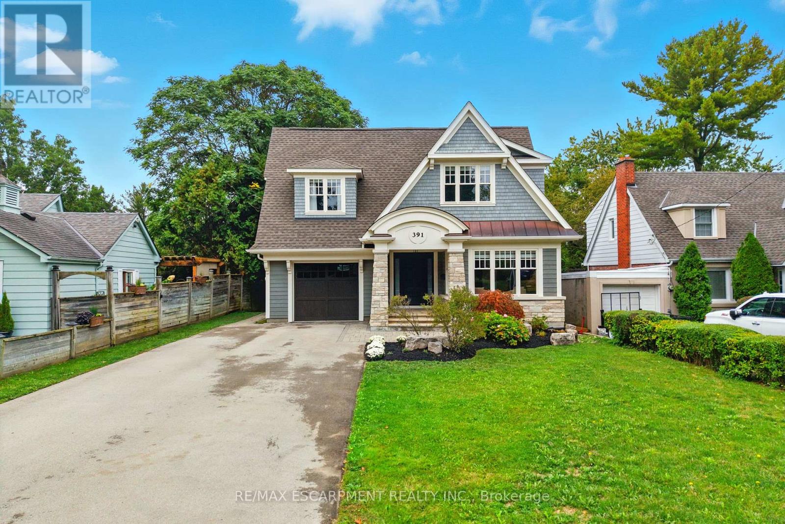 391 Patricia Dr, Burlington, ON L7T 1J9