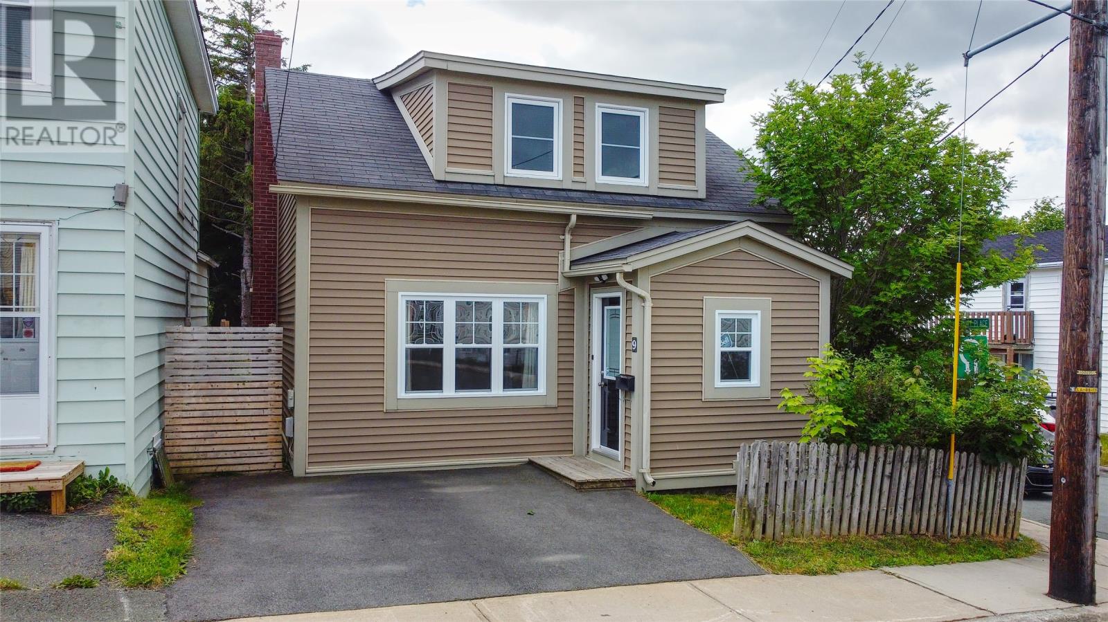9 Rankin St, St. John's, NL A1C 4W5