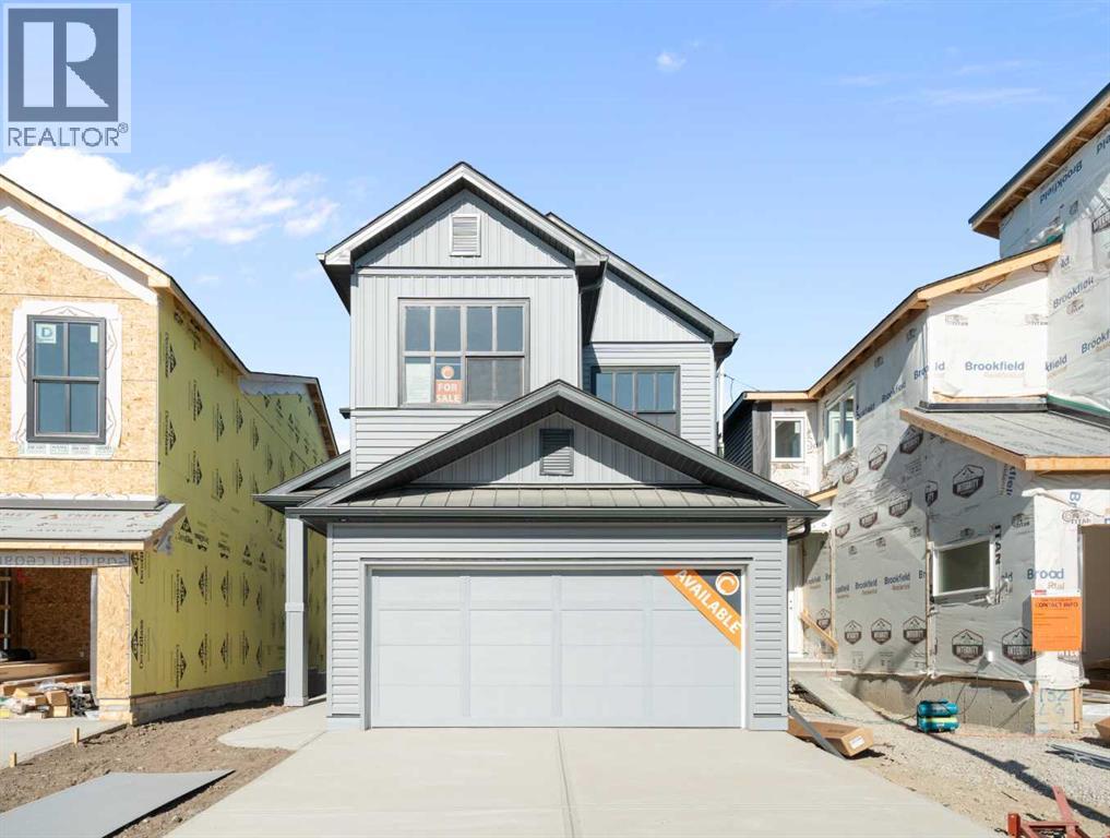 136 Lucas Gdns NW, Calgary, AB T3P 2R9