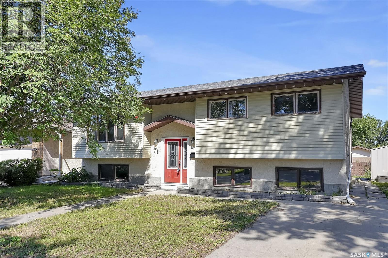 71 Rendek Cres, Regina, SK S4X 2V2