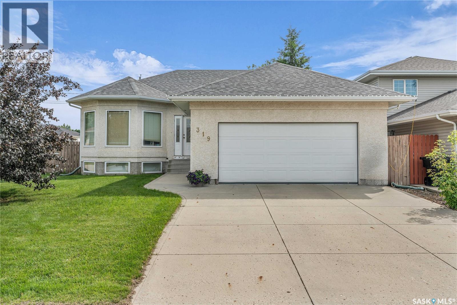 319 3 Avenue North, Martensville, SK S0K 0A2