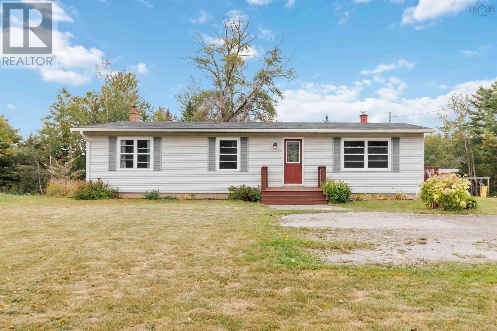 7632 Highway 7, Musquodoboit Harbour, NS B0J 2L0