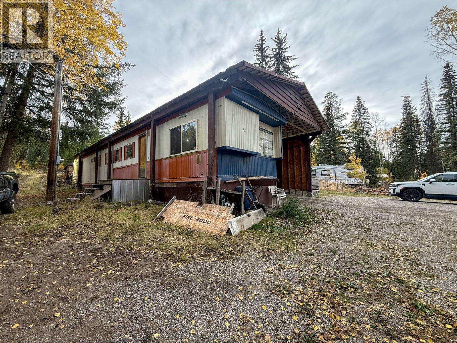 6340 Wolfe Rd, Horse Lake, BC V0K 2E3