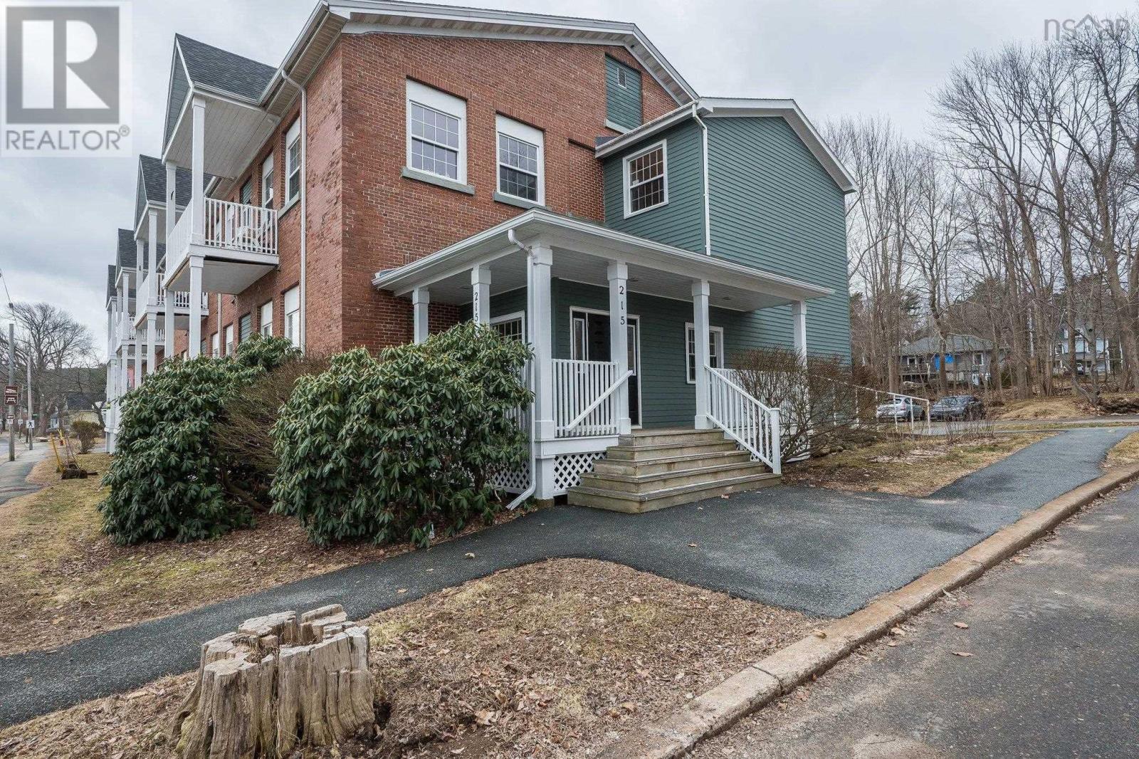 215 King Street Unit 204, Bridgewater, NS B4V 1A6