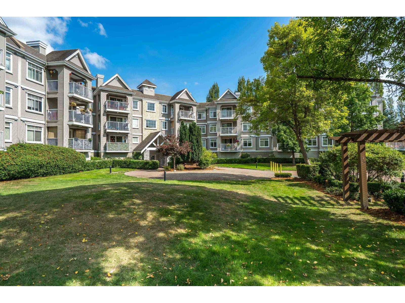 20896 57 Avenue Unit 101, Langley, BC V3A 8S9