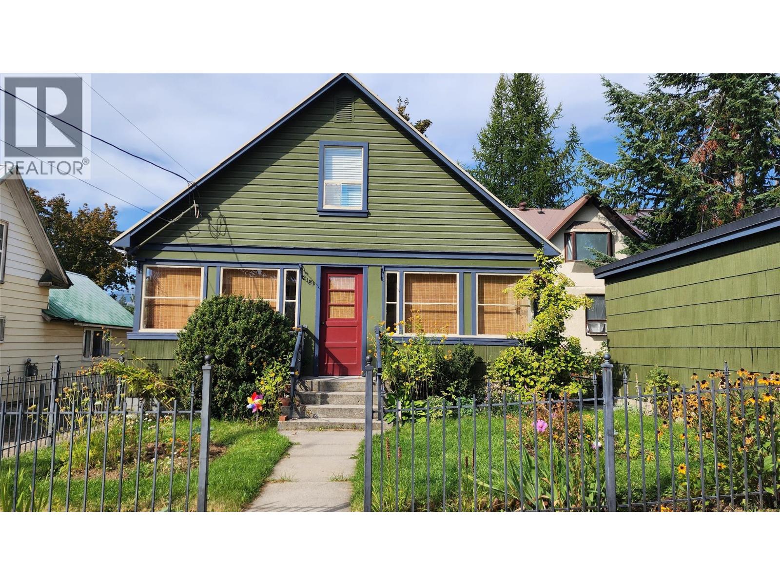 2181 Queen St, Rossland, BC V0G 1Y0