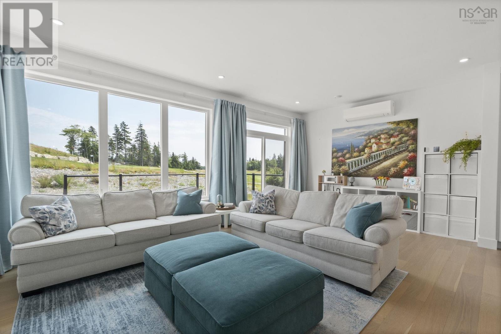 313 Marketway Ln, Timberlea, NS B3T 1L5
