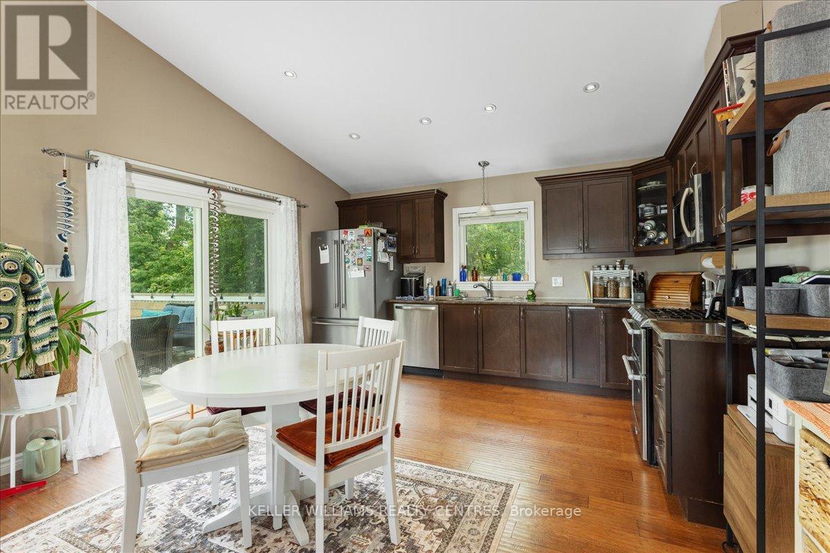 31 Durham St E, Kawartha Lakes, ON K9V 1W9