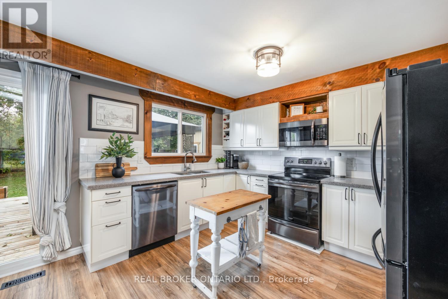 96 Martin Rd, Clarington, ON L1C 3N4