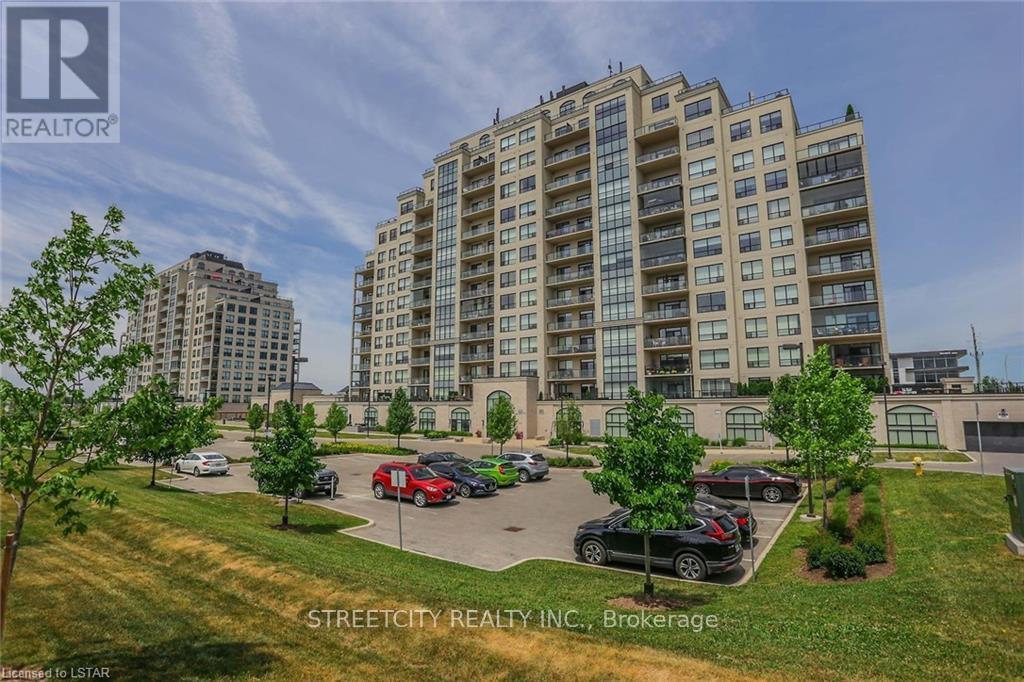 903 240 Villagewalk Blvd N, London North North R, ON N6G 0P6