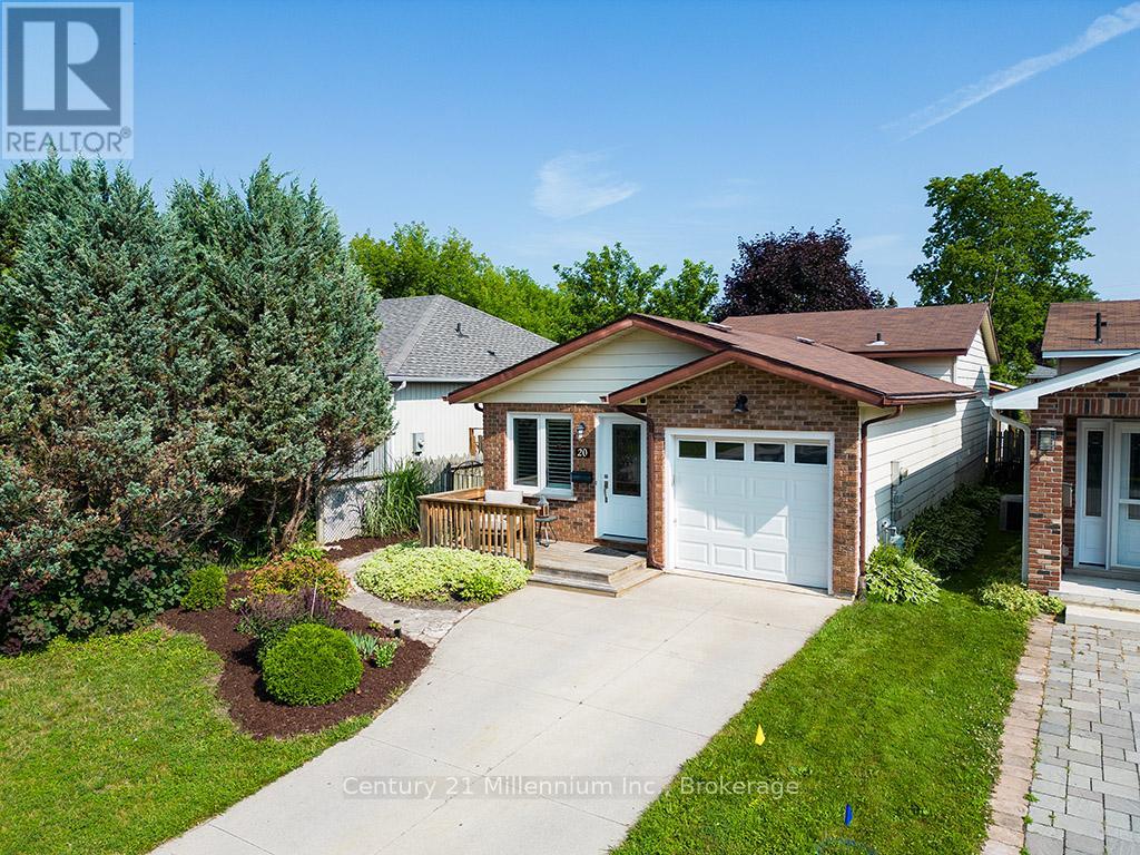 20 Leslie Dr, Collingwood, ON L9Y 4P2