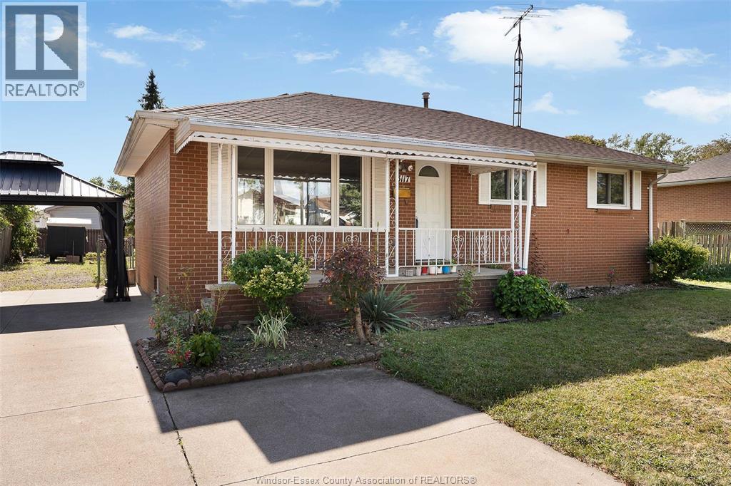3117 Austen Dr, Windsor, ON N8T 1Z6