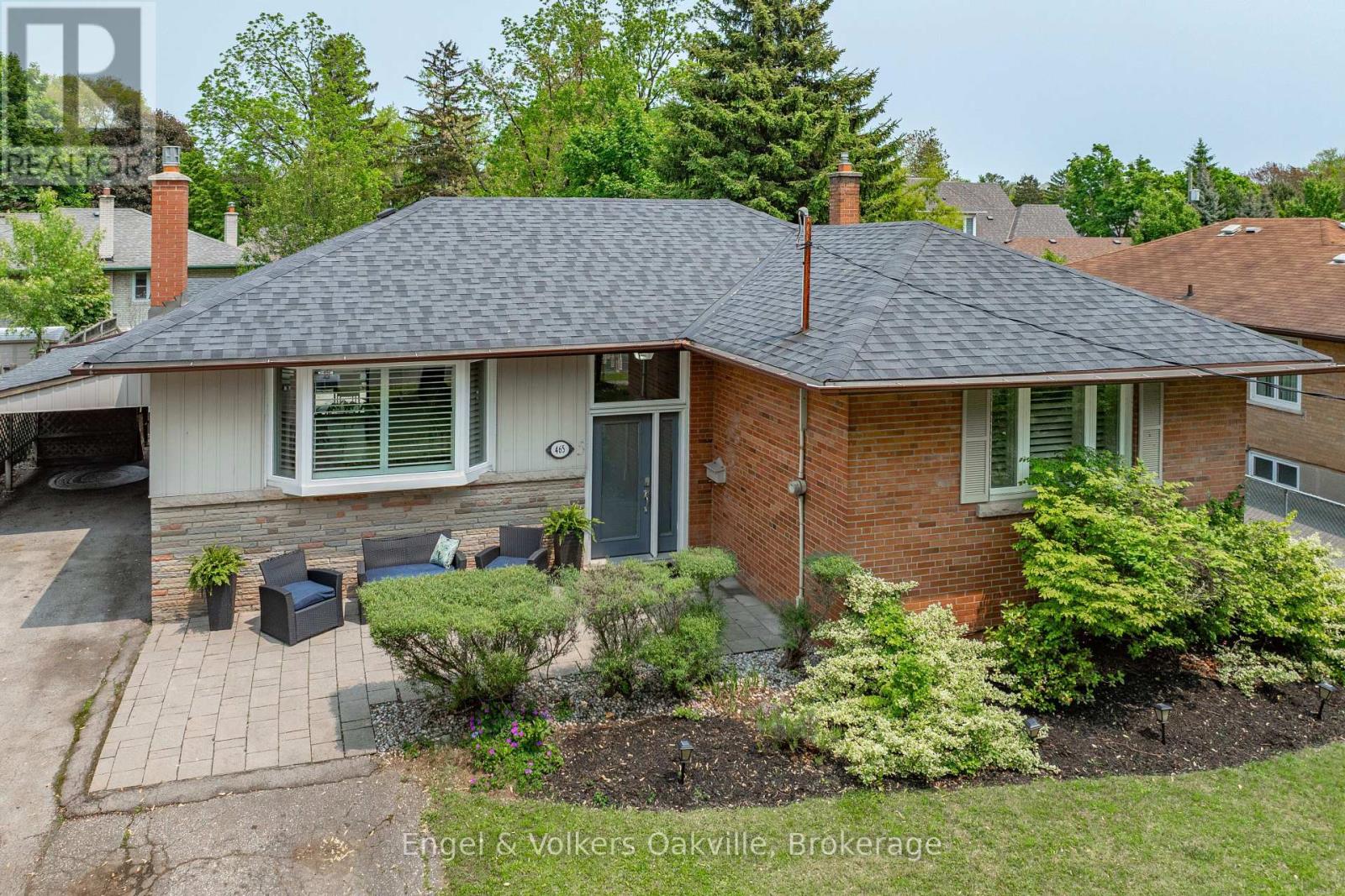 465 Fourth Line, Oakville, ON L6L 5A6