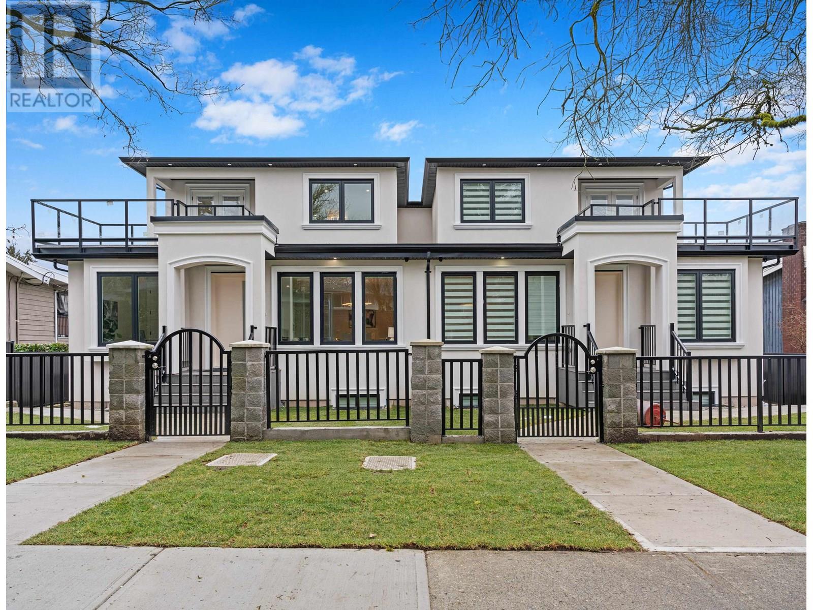 6390 Grant St, Burnaby, BC V5B 2K6