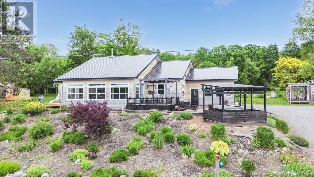 31 Hawkshaw Rd, Hawkshaw, NB E6G 1N8
