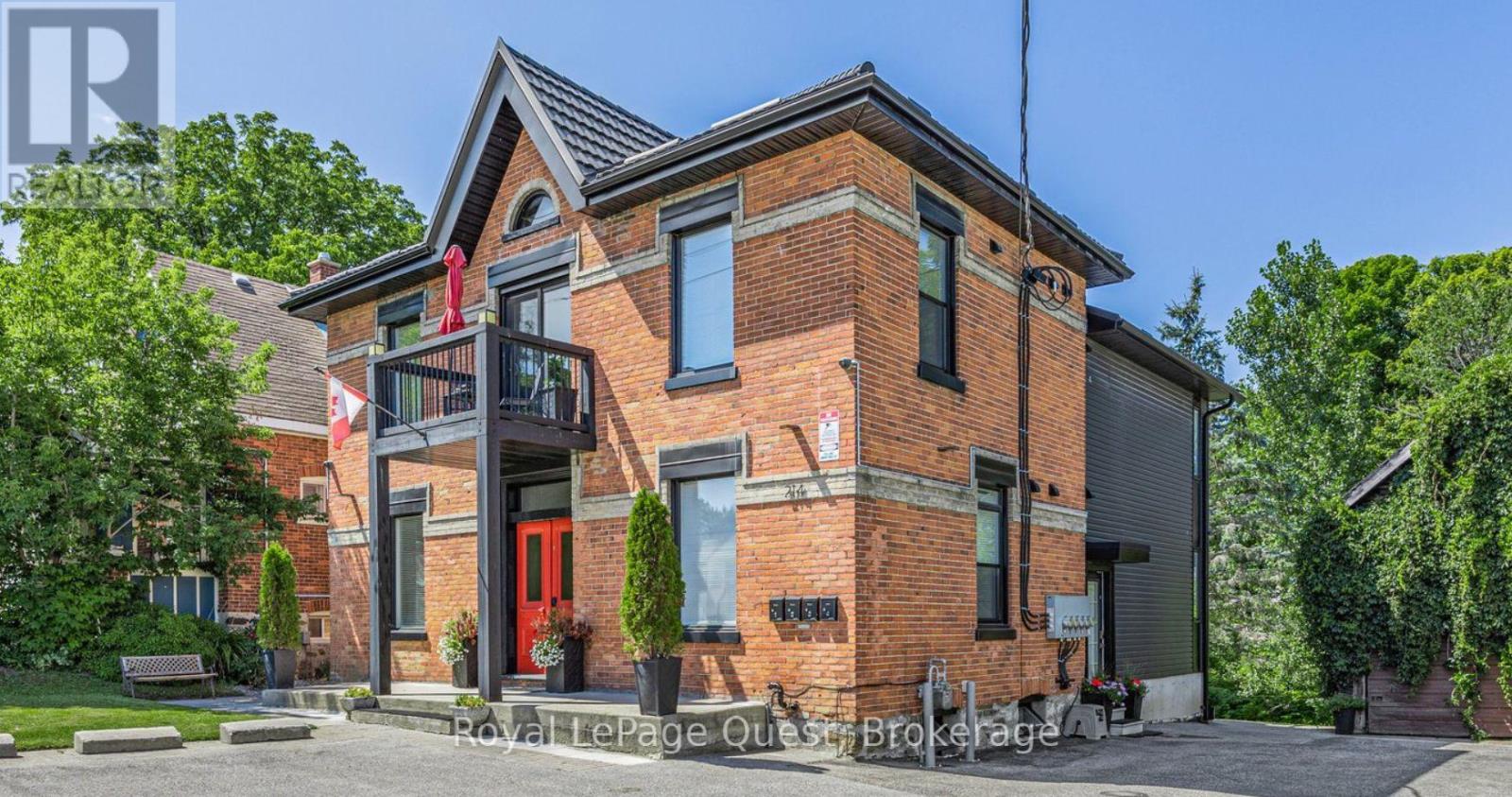 214 Mississaga St W, Orillia, ON L3V 3B5