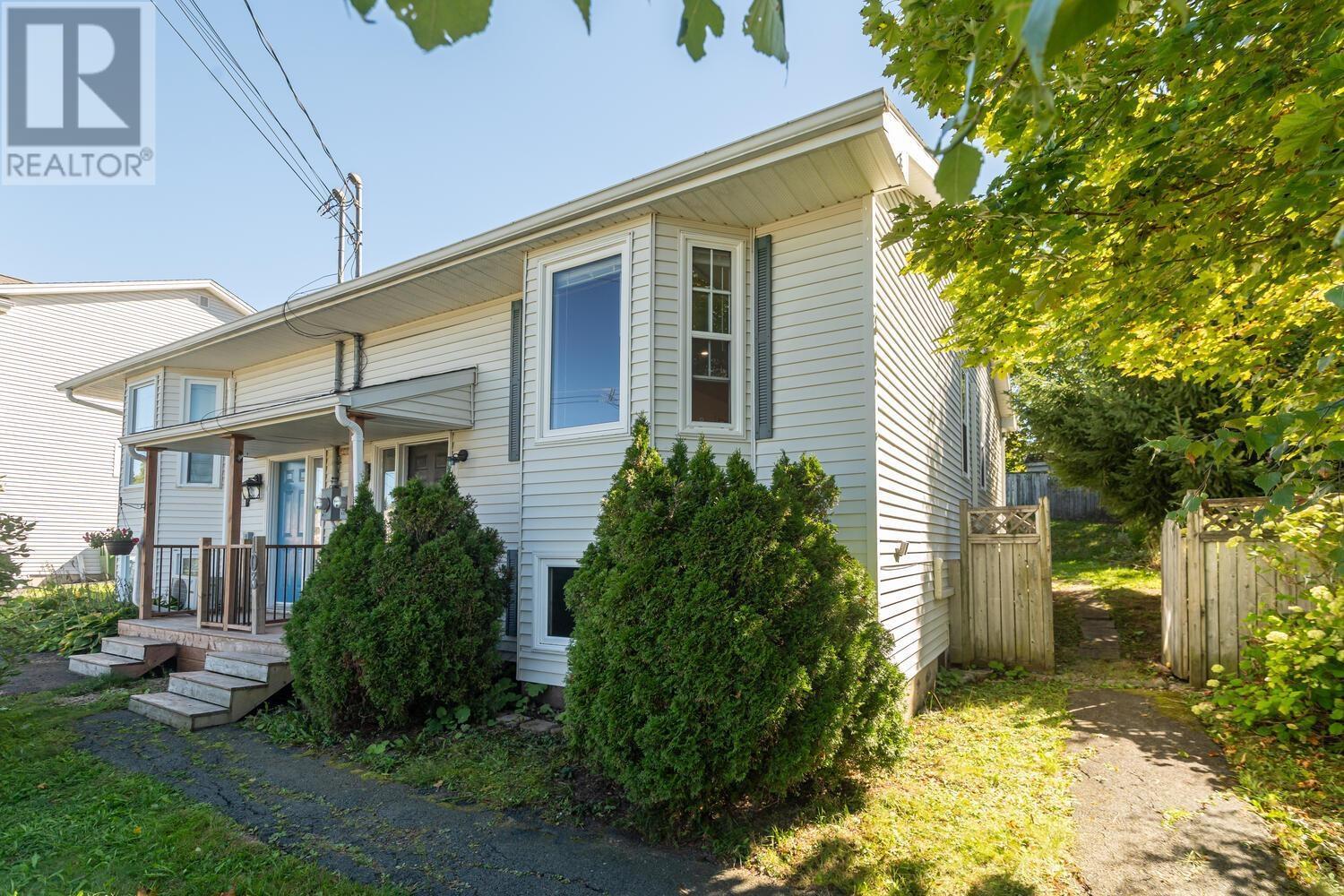 103 Armcrest Dr, Lower Sackville, NS B4C 3Z9