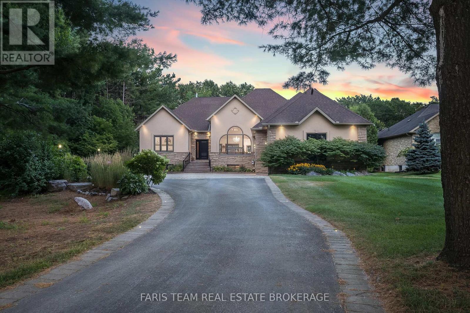 1609 Wedgewood Dr, Wasaga Beach, ON L9Z 1R8