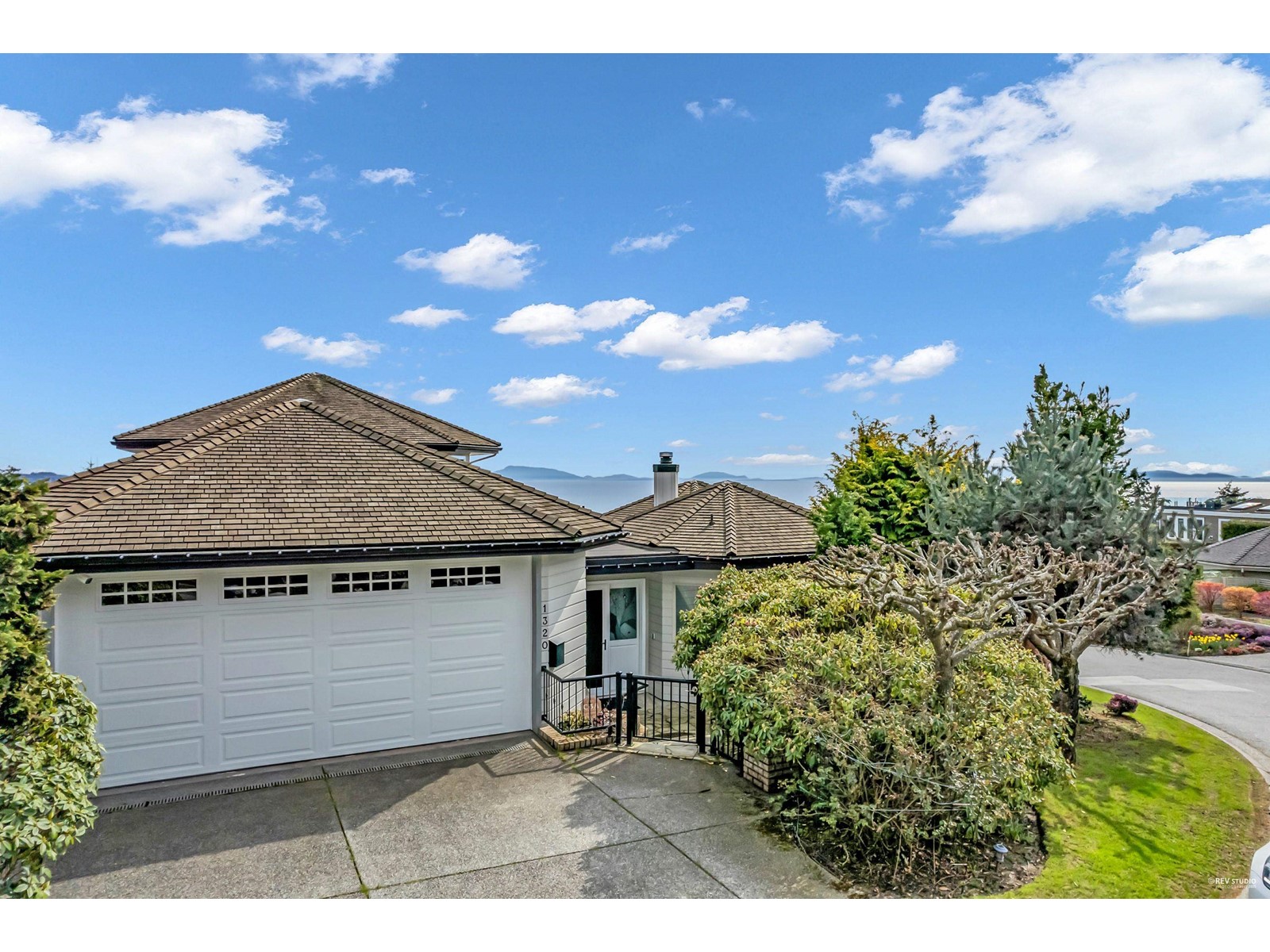 132 Street Unit 1320 #a, Surrey, BC V4A 7E7