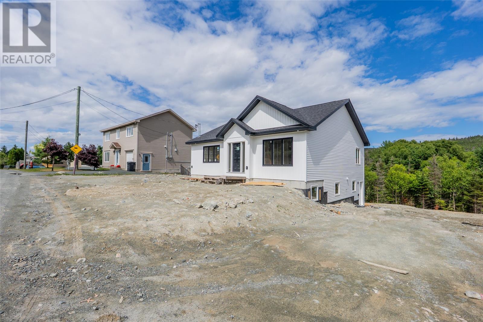 26 Whelans Cres, Paradise, NL A1L 3S6